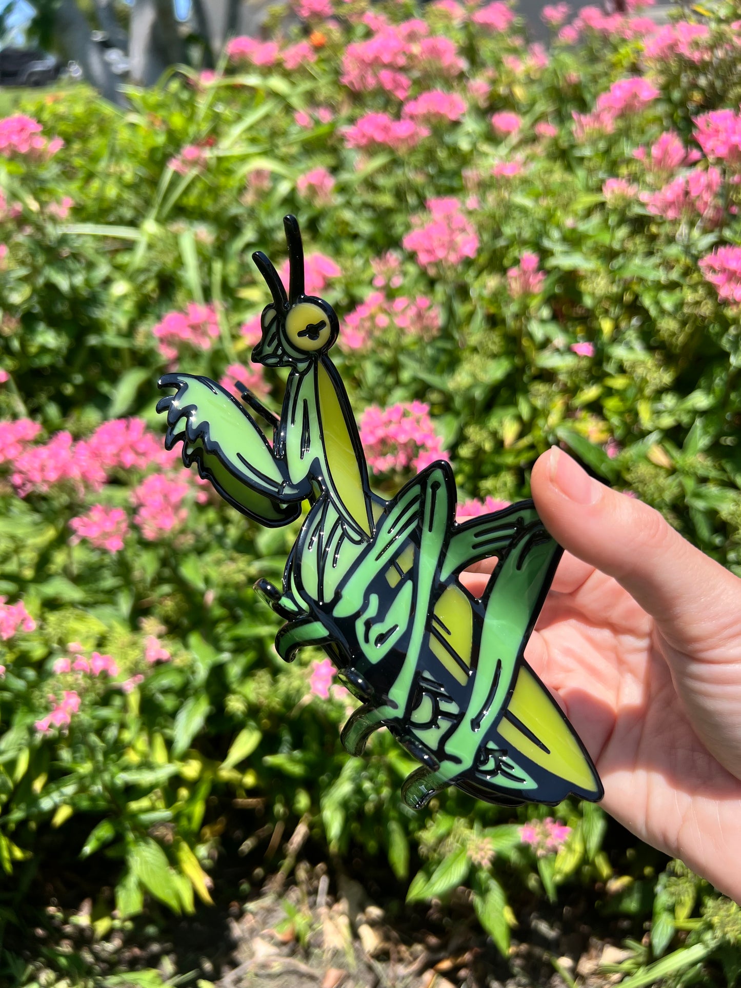 Presale mantis hair claw