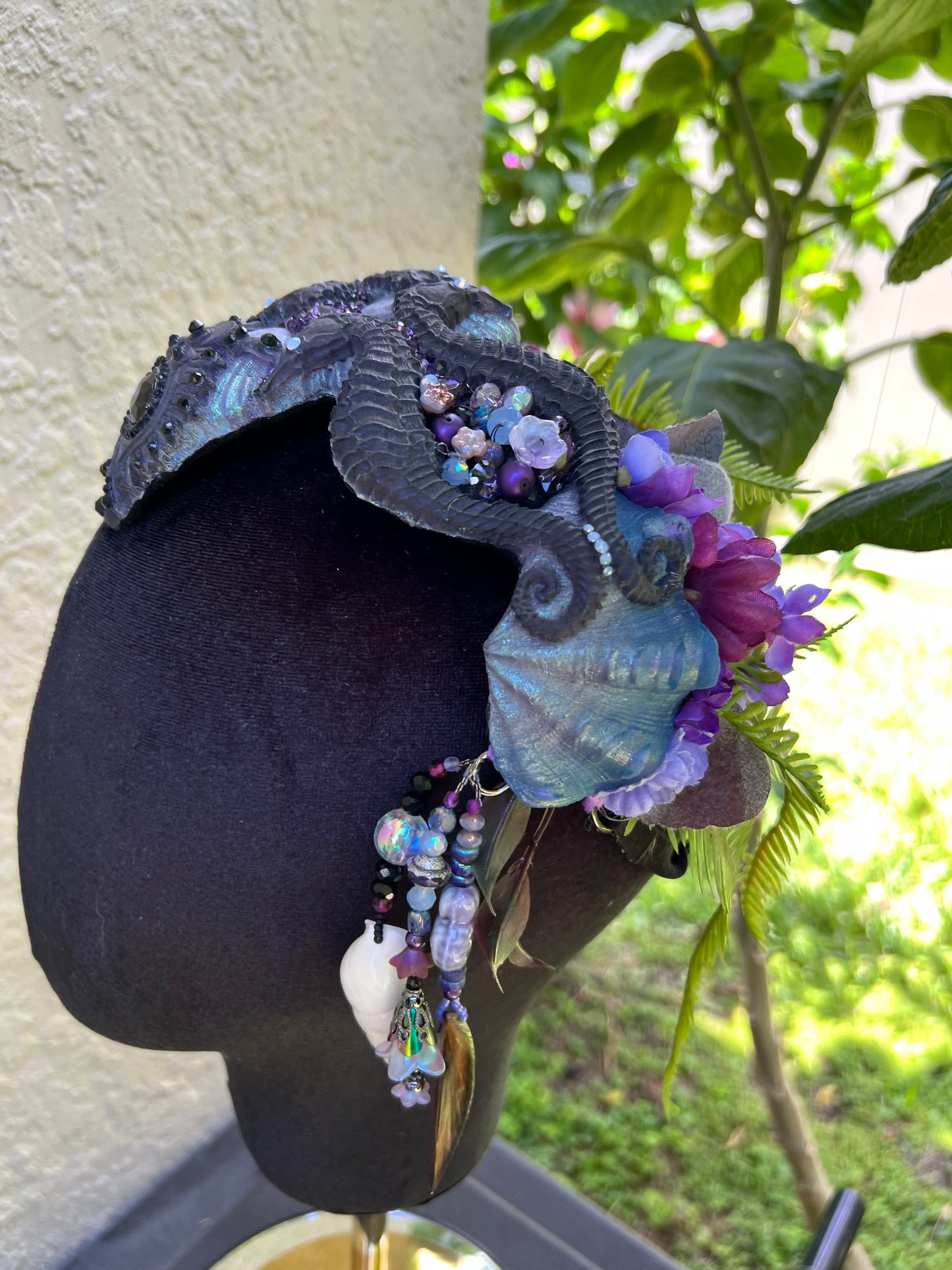 Black/ purple seahorse crown