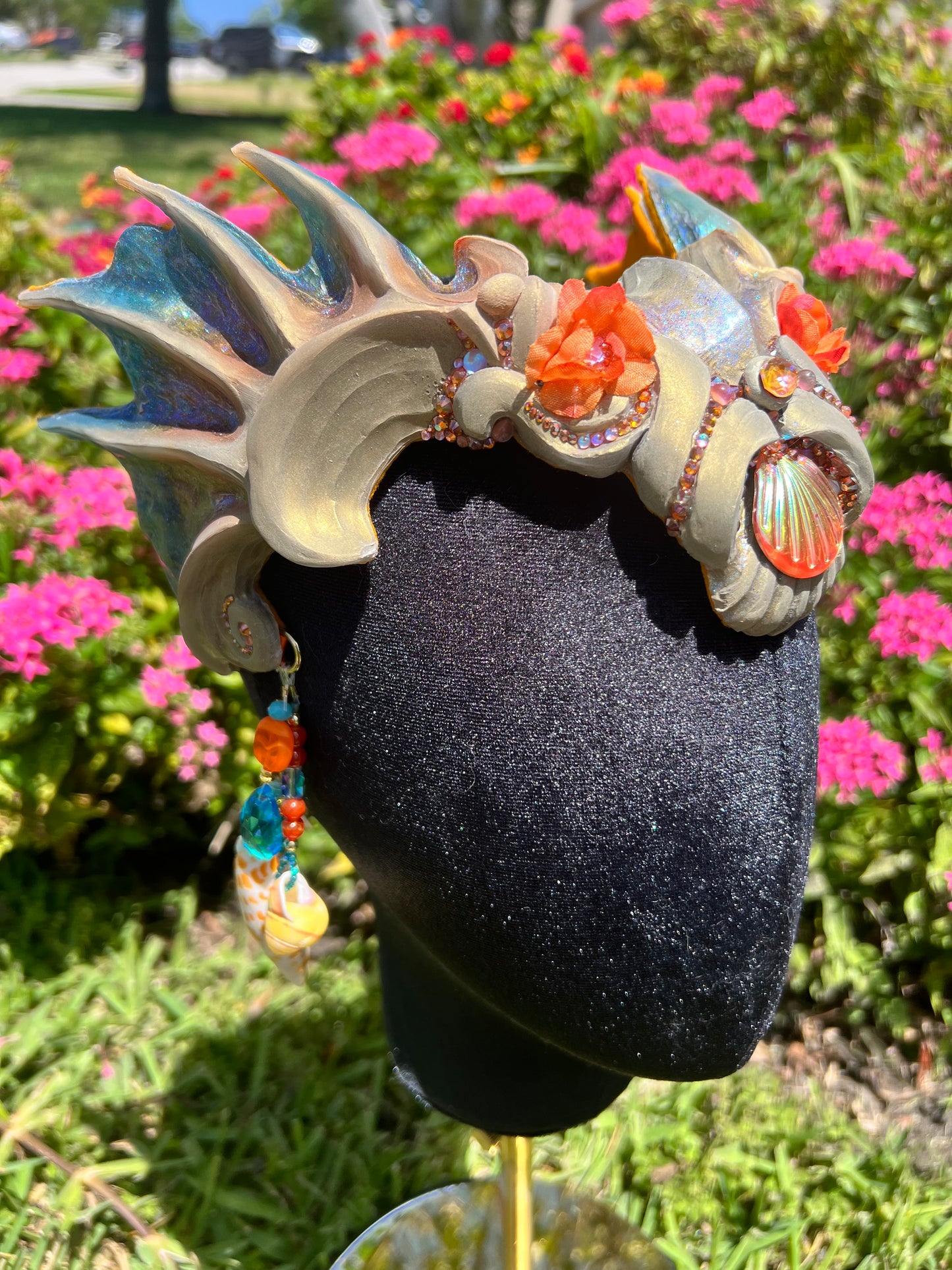 Orange/blue/gold crown