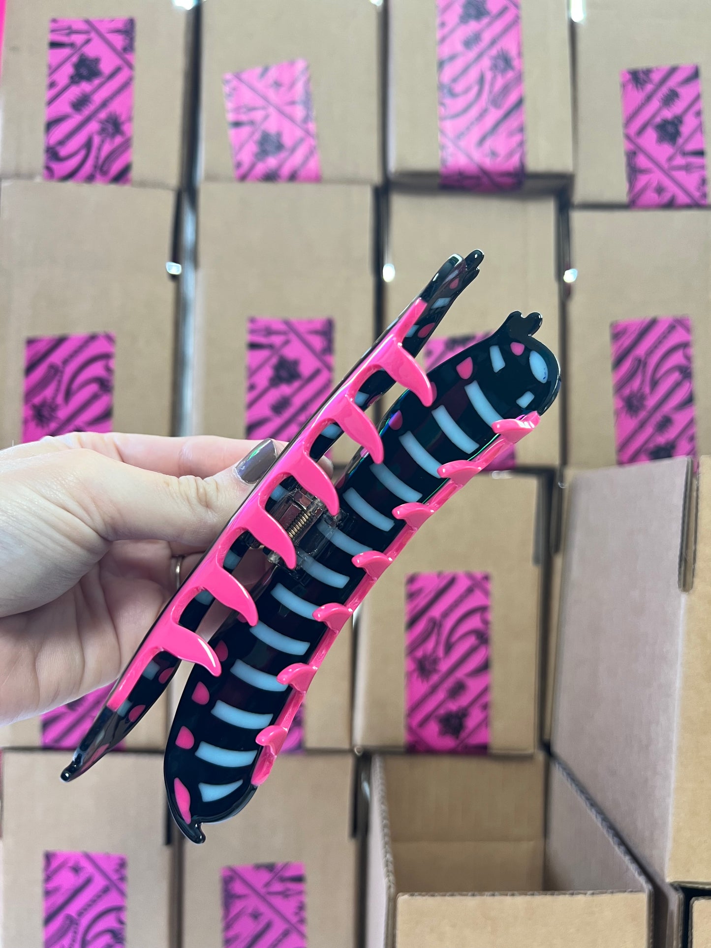 Millipede hair claw