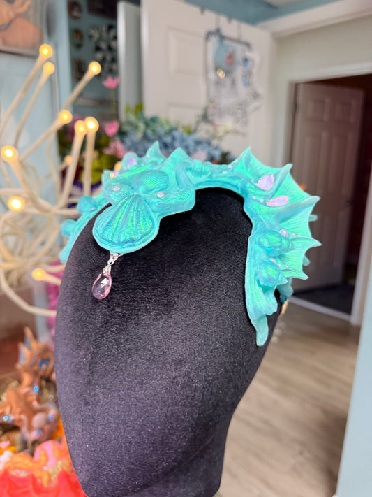 Blue/pink Lorelei crown