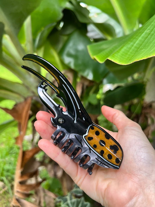 Hercules beetle hair claw presale