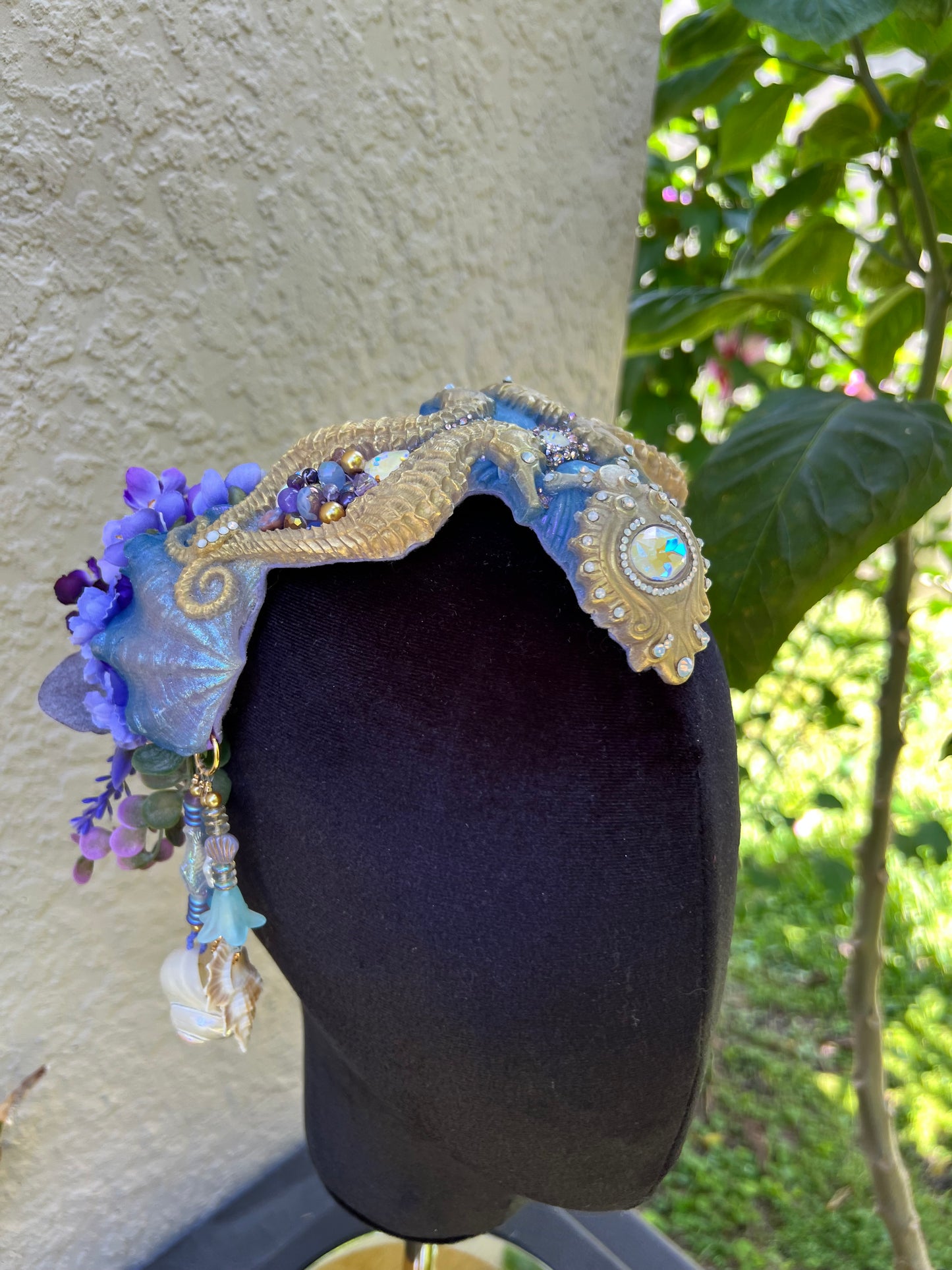 Gold/lavender seahorse crown