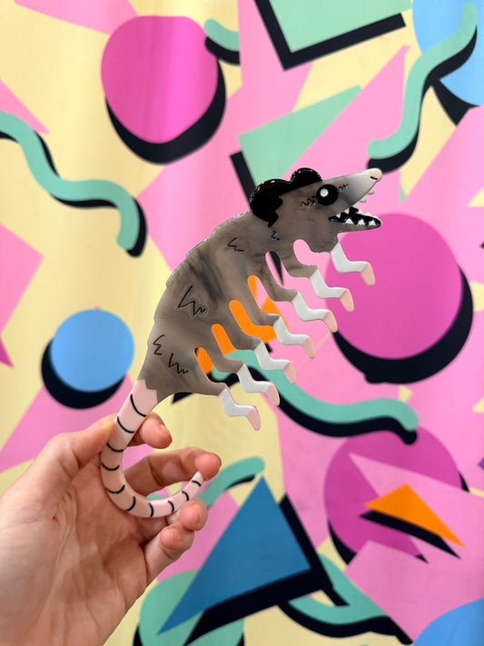 Opossum wet hair comb pre order