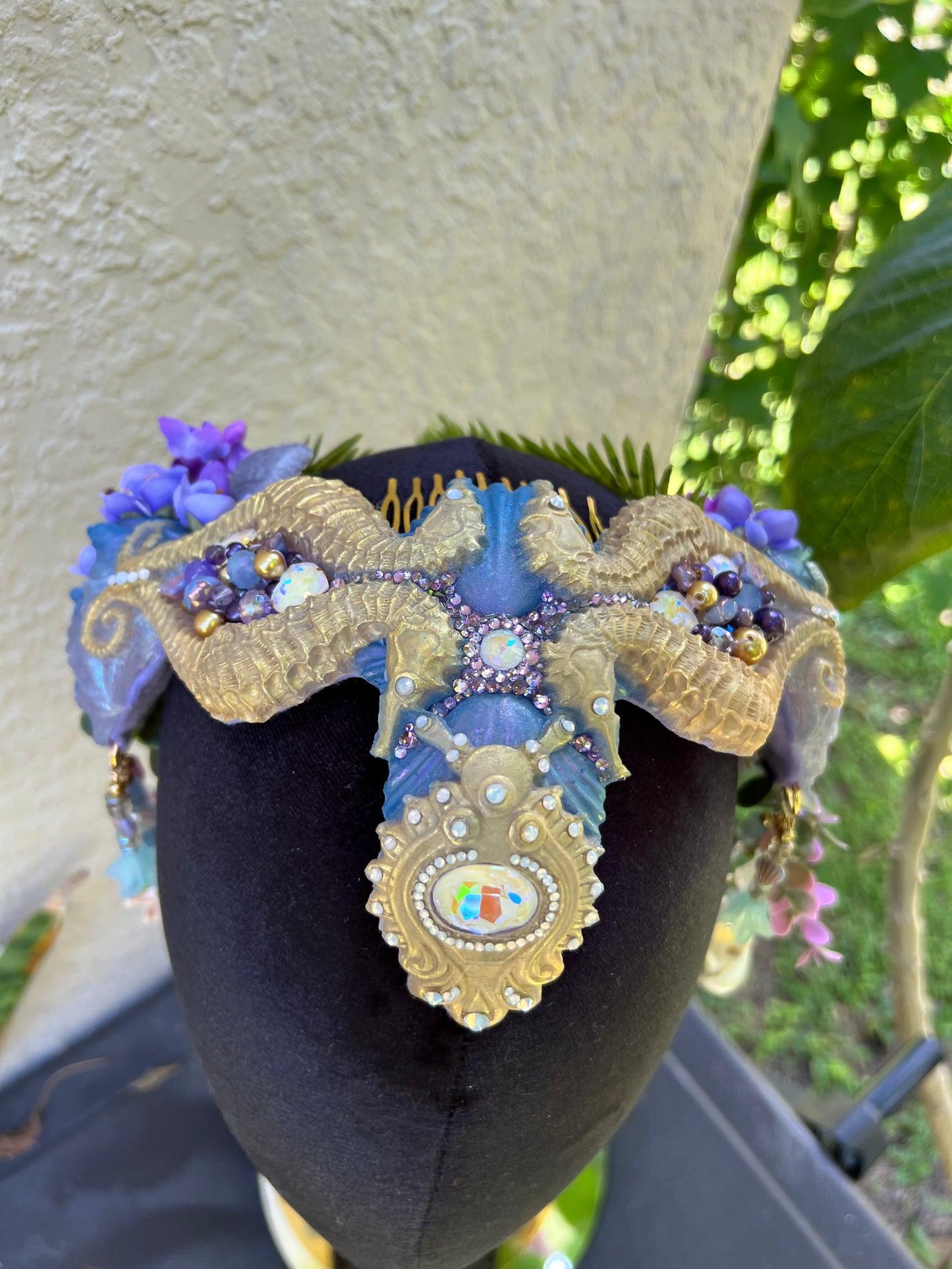 Gold/lavender seahorse crown