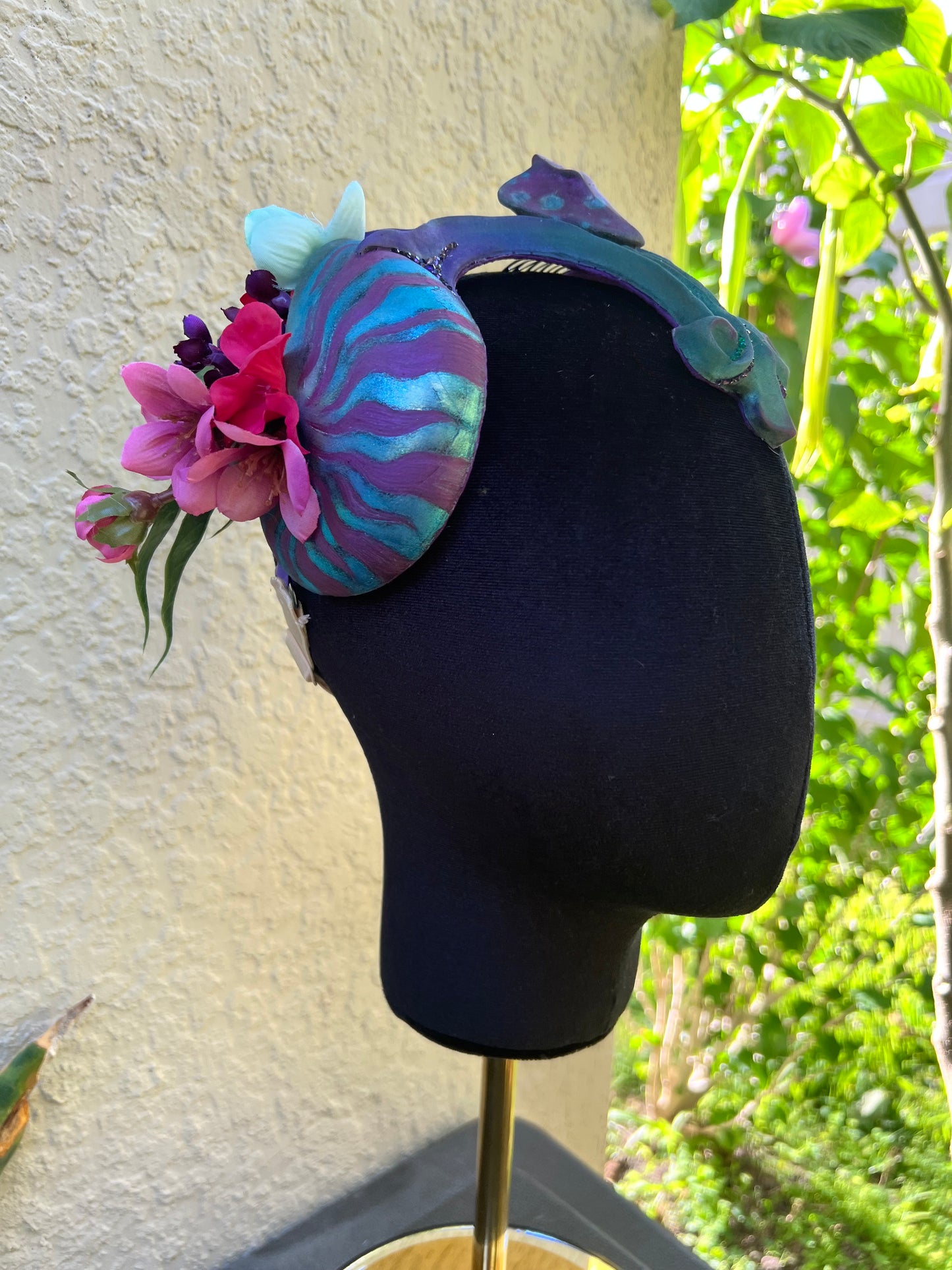 Custom crown
