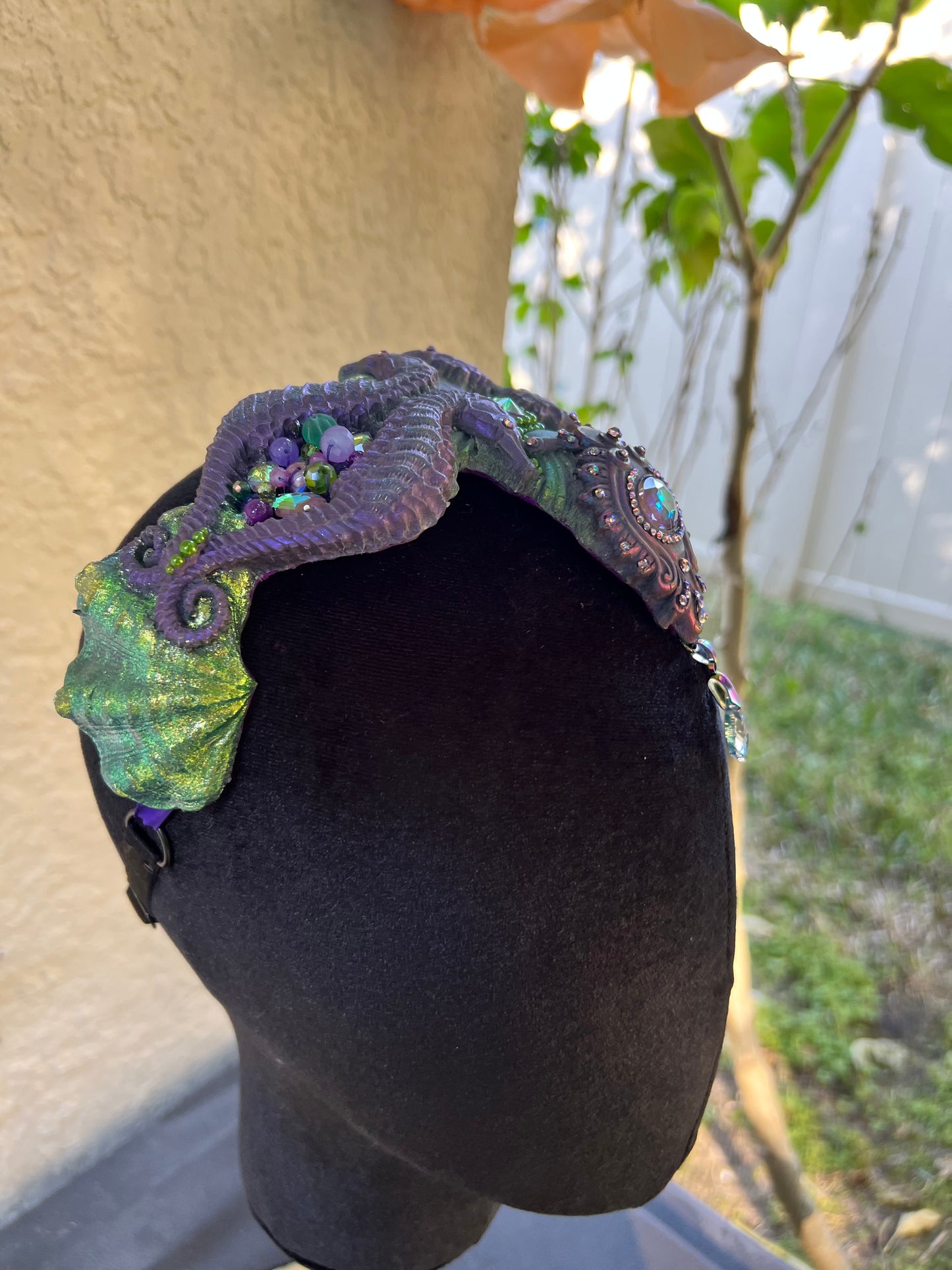 Green/ purple seahorse crown