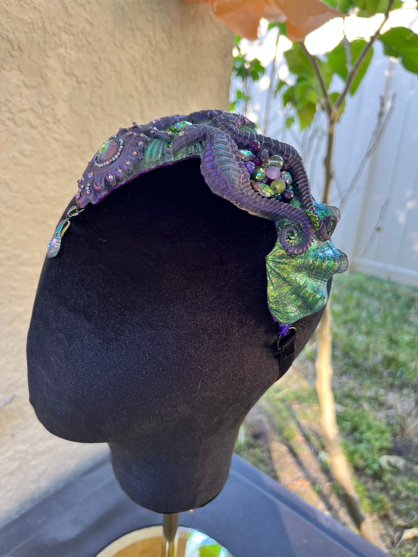 Green/ purple seahorse crown