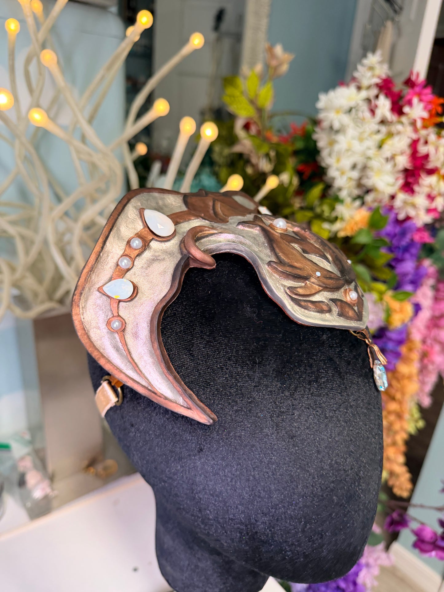 Bronze/champagne Echo crown