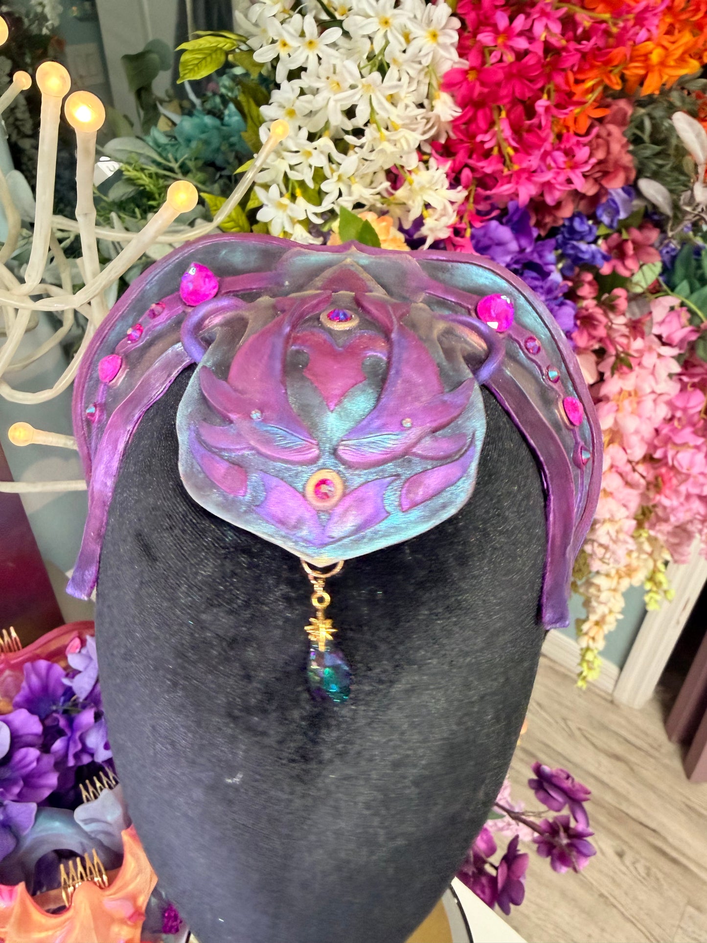 Black/purple/pink echo crown ￼