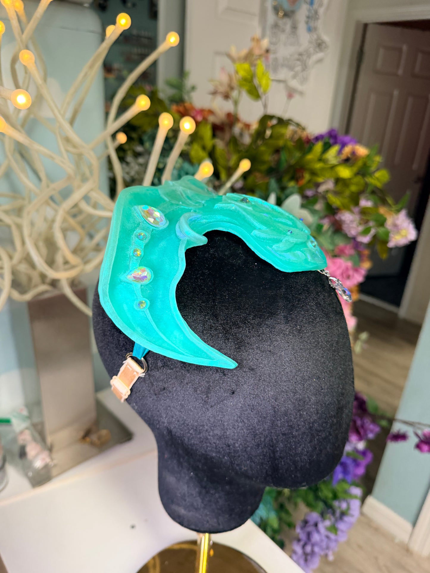 Teal Echo crown
