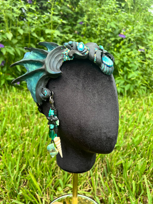 Blue/green/black crown