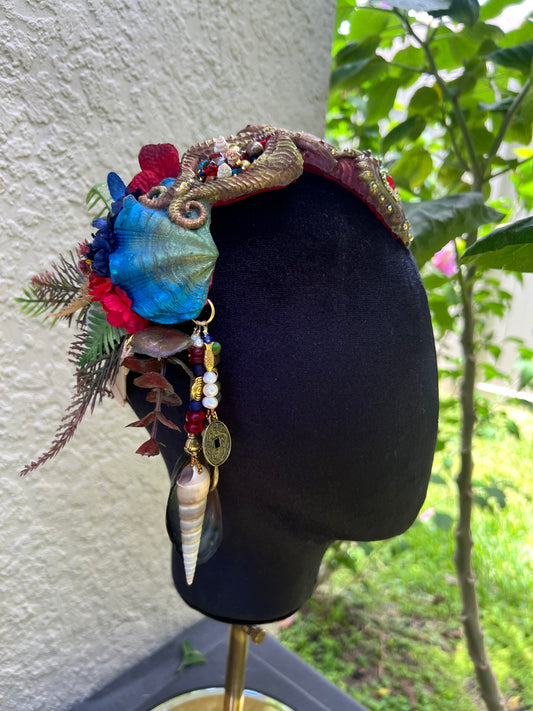 Pirate seahorse crown