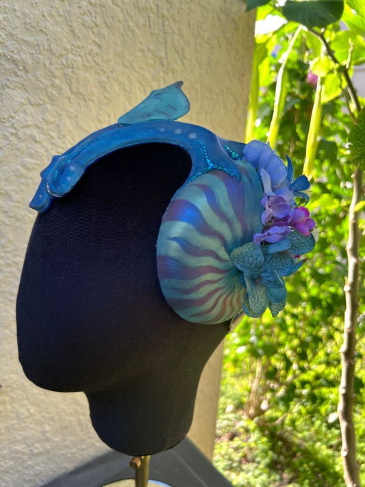 Blue/purple nautilus crown