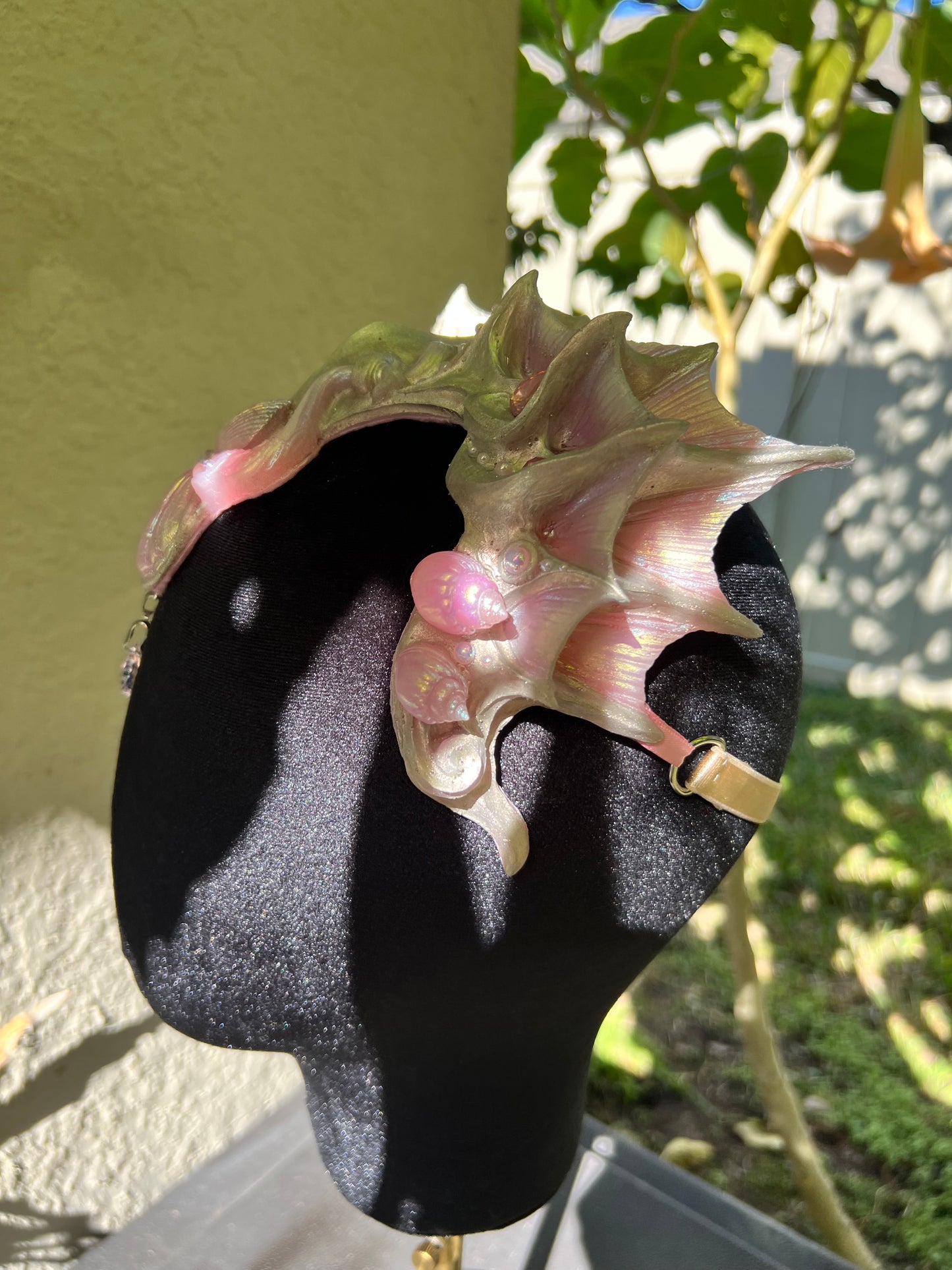 Pink/ champagne gold ￼Lorelei crown