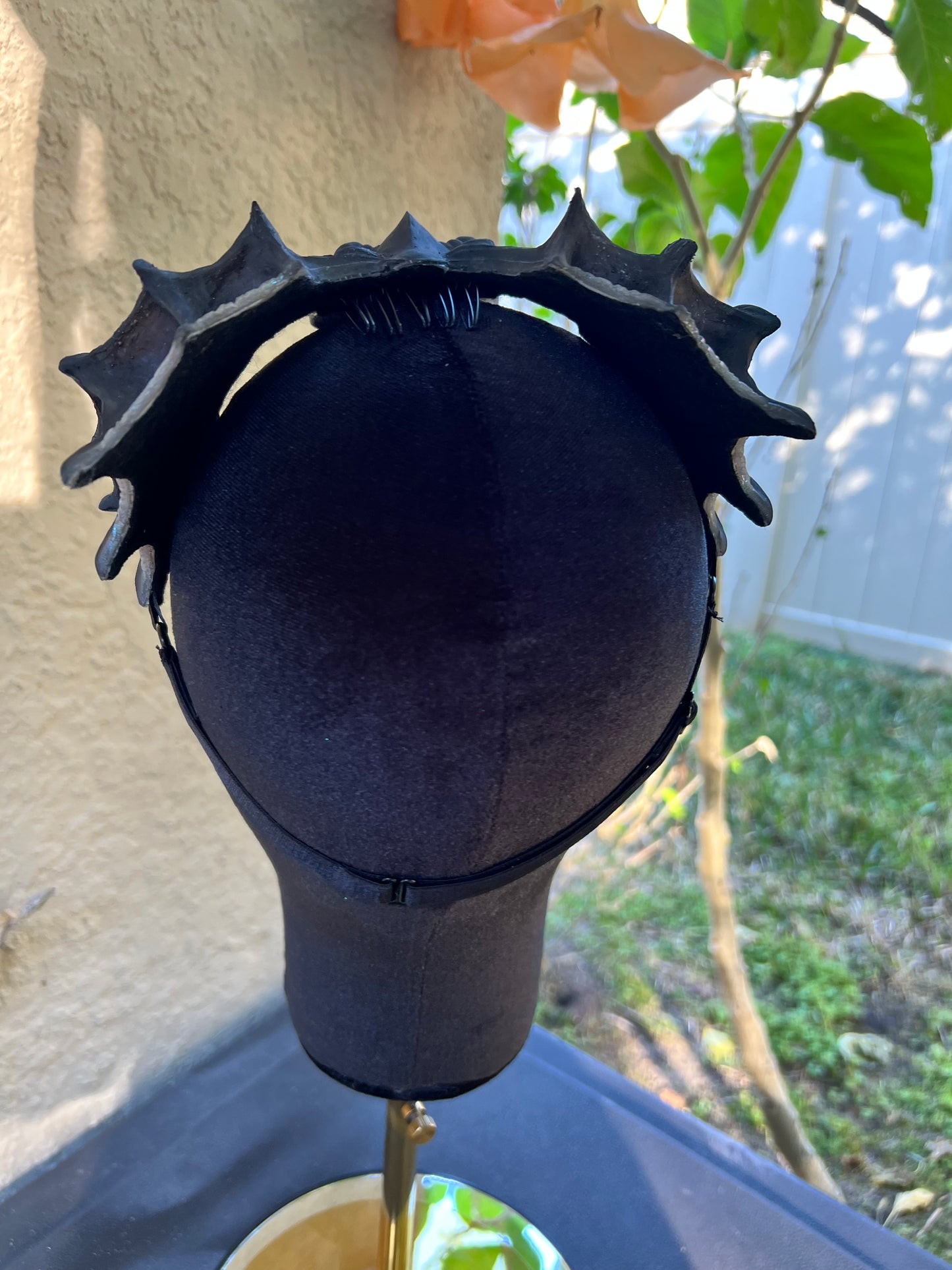 Black /white Lorelei crown