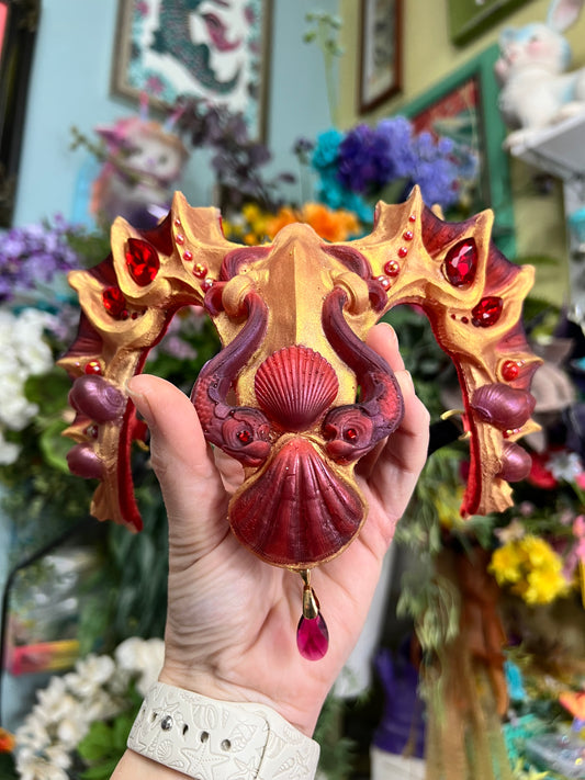 Gold/red Lorelei crown