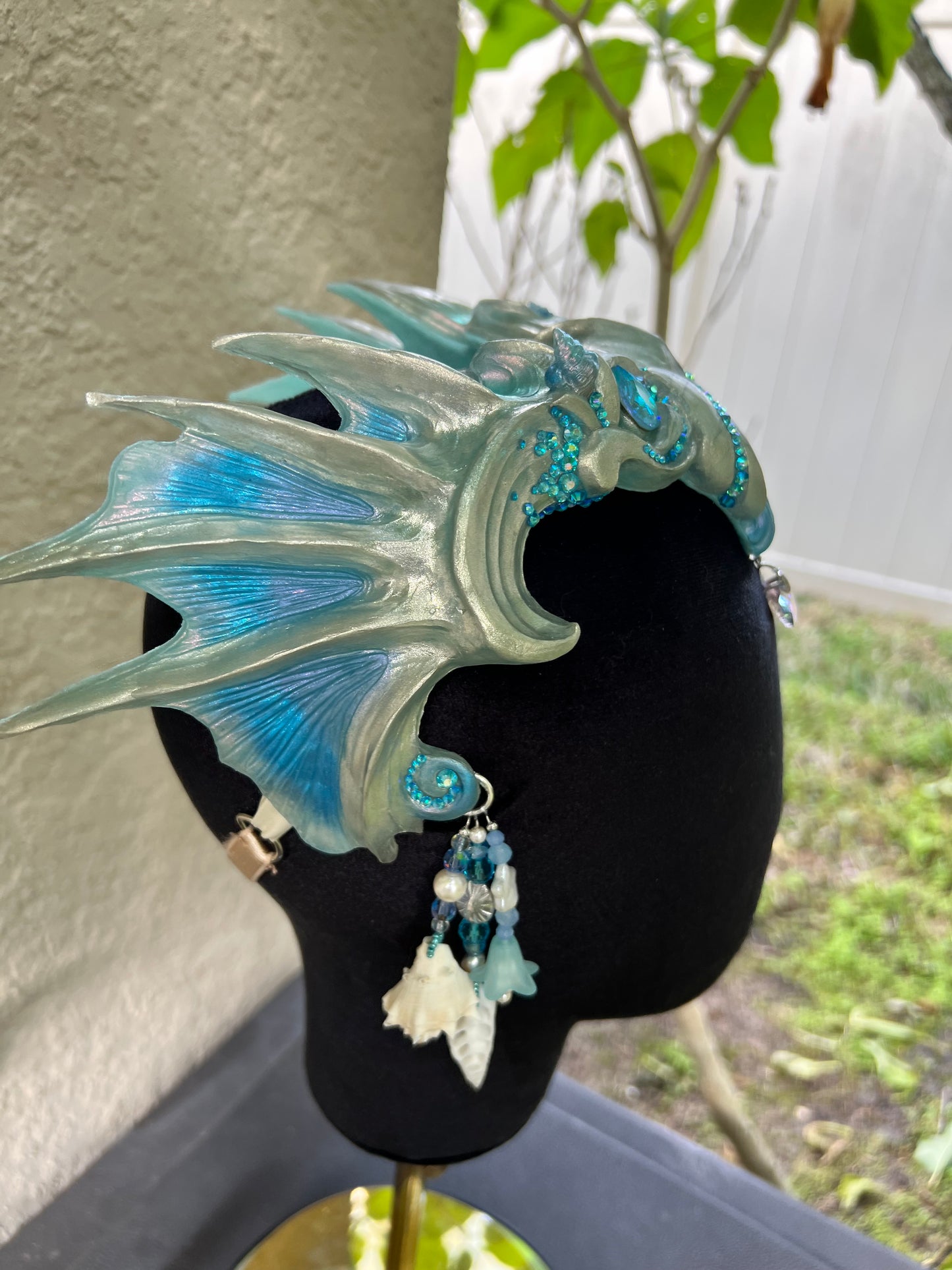 Silver/ blue calypso crown