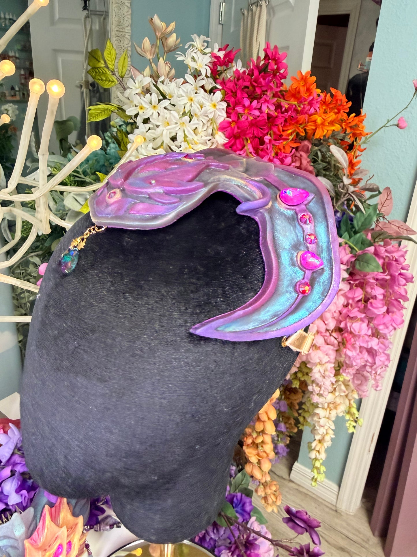 Black/purple/pink echo crown ￼