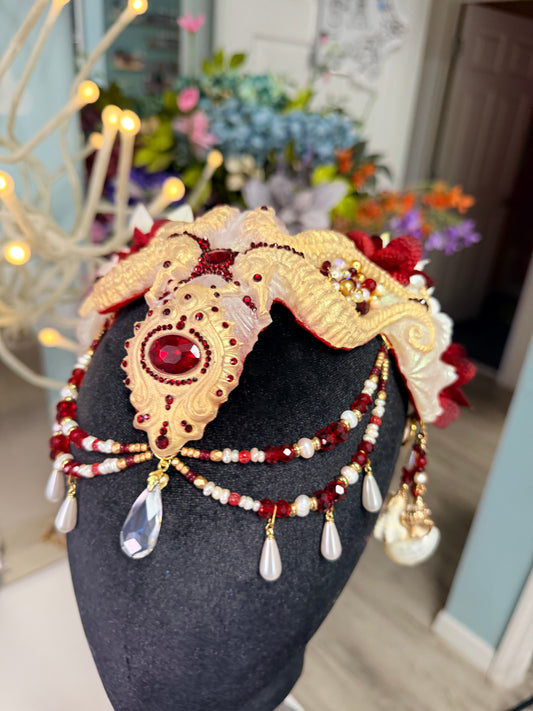 Gold/red/white seahorse crown