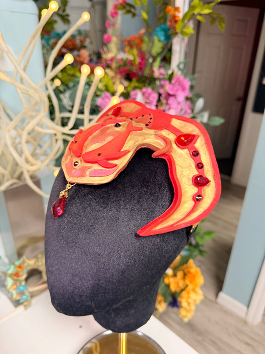 Gold/red Echo crown