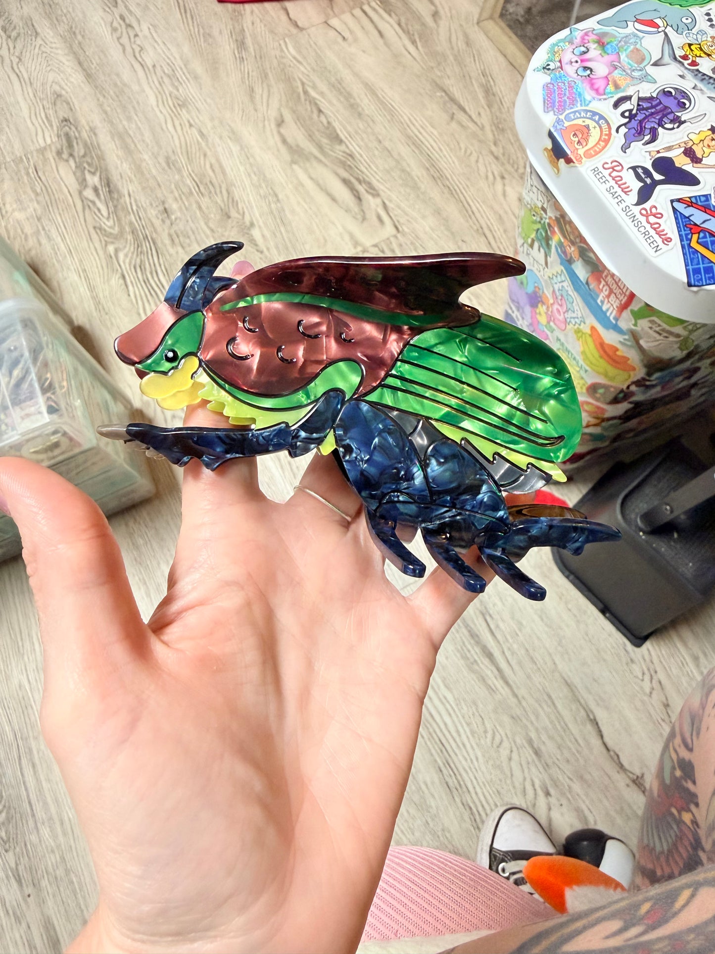 Pre order Dung beetle hair claw