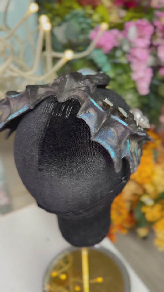 Black Lorelei crown